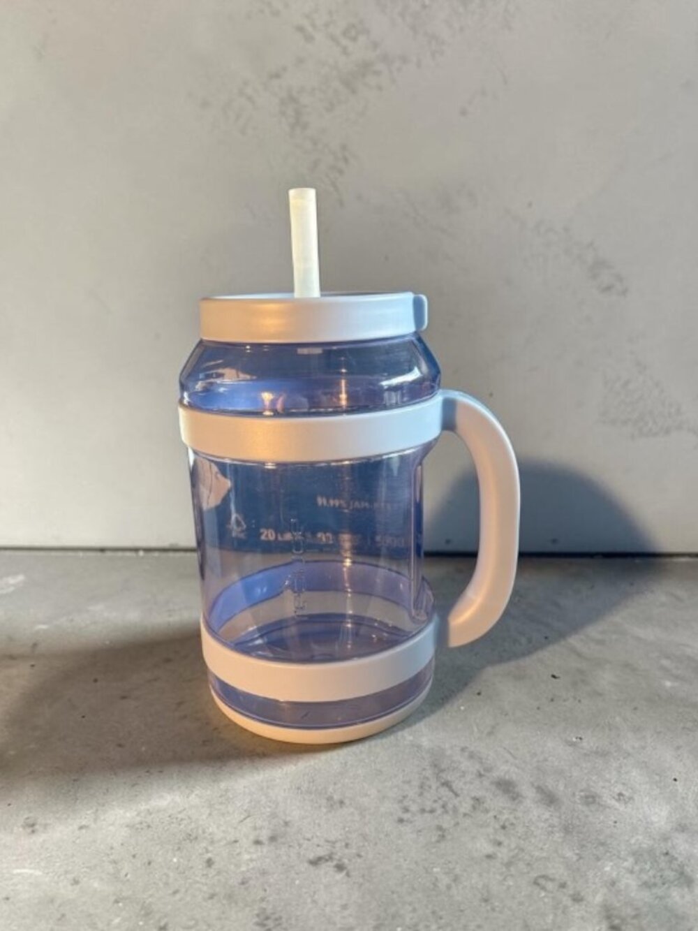 REDUCE WaterDay 80 oz Tritan Hydration Mug Glacier Blue, GUC (Gently Used)